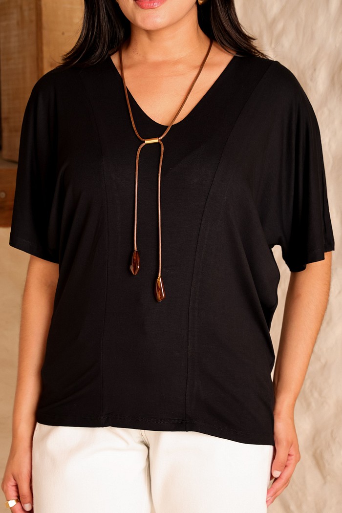 BLUSA GOLA V - PRETA