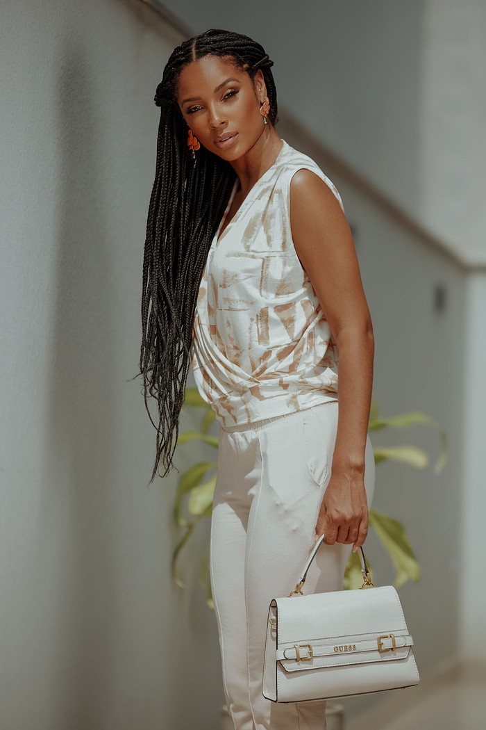 REGATA TRANSPASSADA - ESTAMPA BEGE