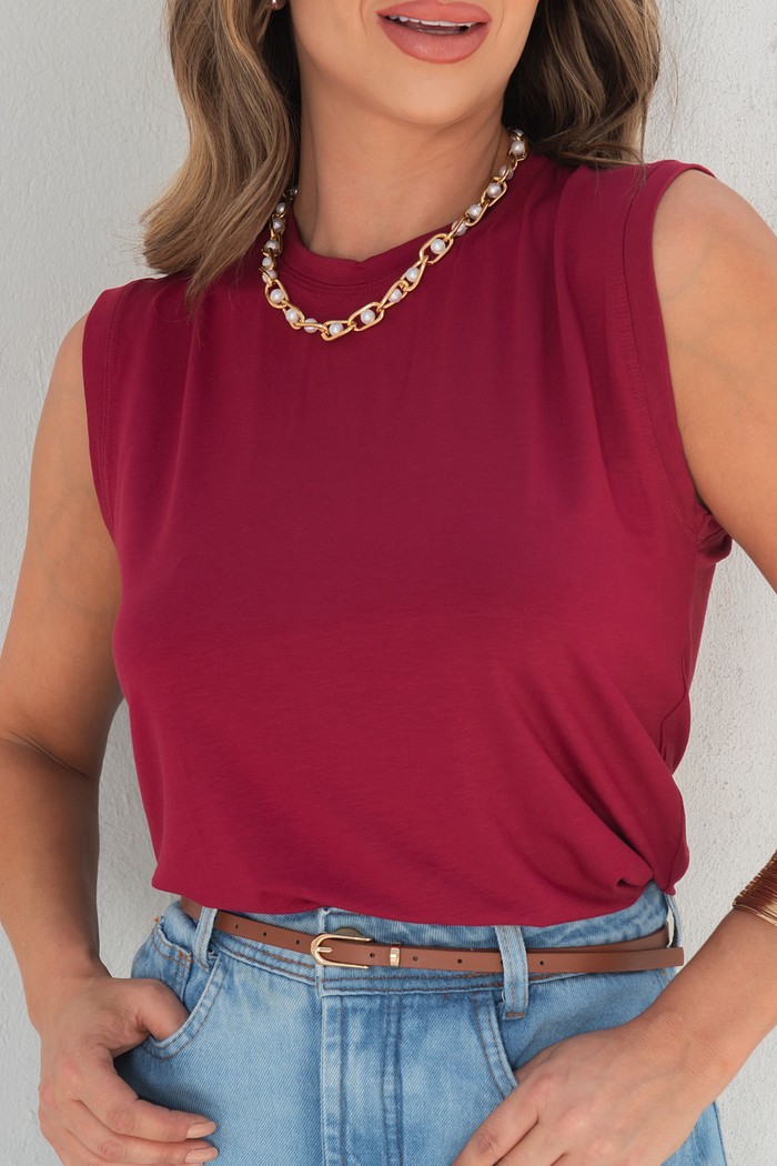 COLAR PÉROLA DETALHE DOURADO