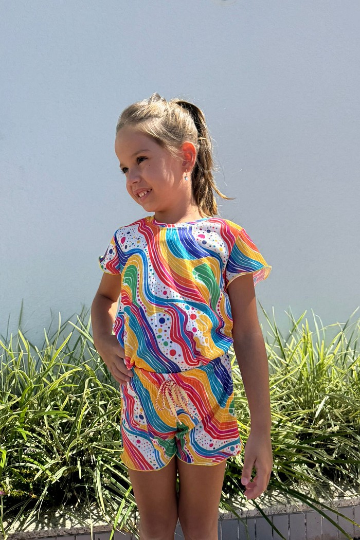 CONJUNTO MENINA BLUSA E SHORTS CARNAVAL