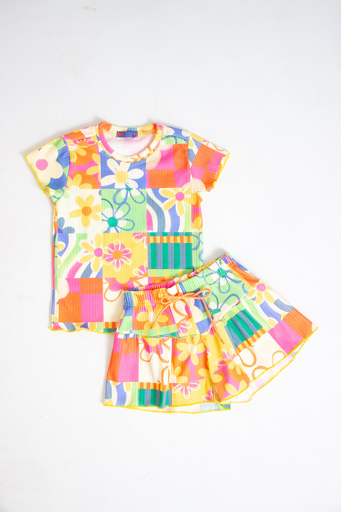 CONJUNTO MENINA BLUSA E SHORTS SAIA FLOR POP