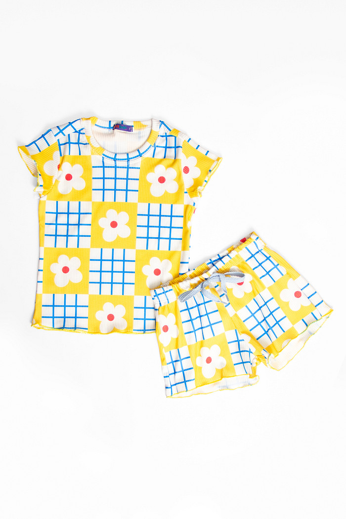 CONJUNTO MENINA BLUSA E SHORTS XADREZ FLORAL
