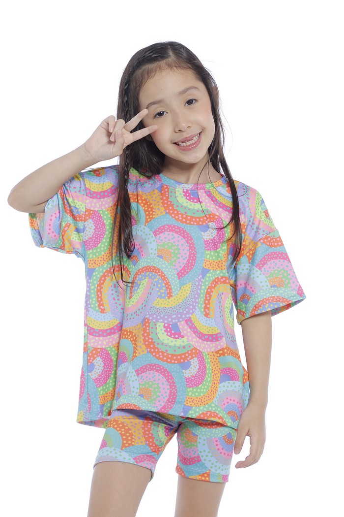 CONJUNTO MENINA CAMISETA E BIKER CORES