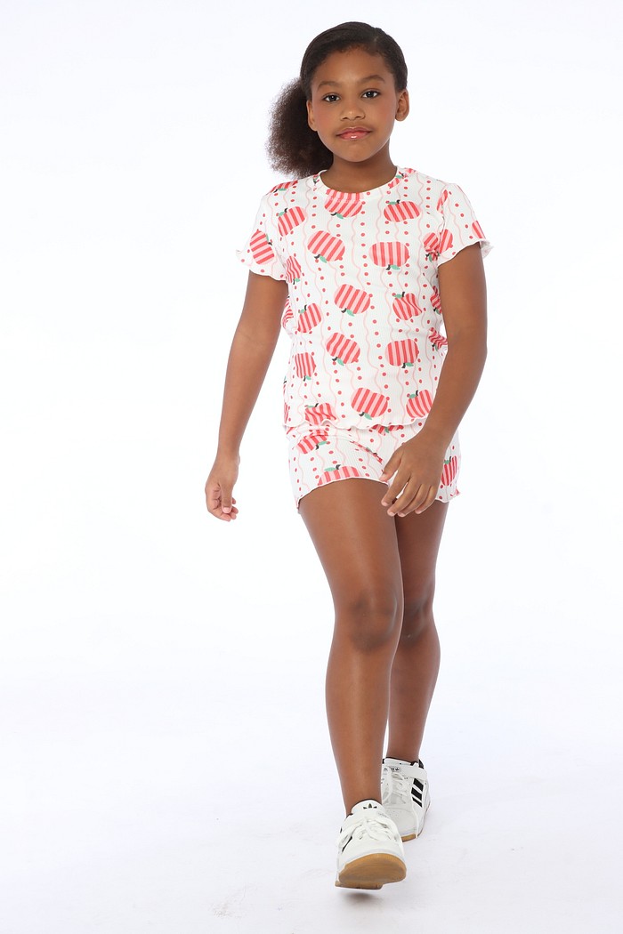 CONJUNTO MENINA BLUSA E SHORTS MAÇÃ