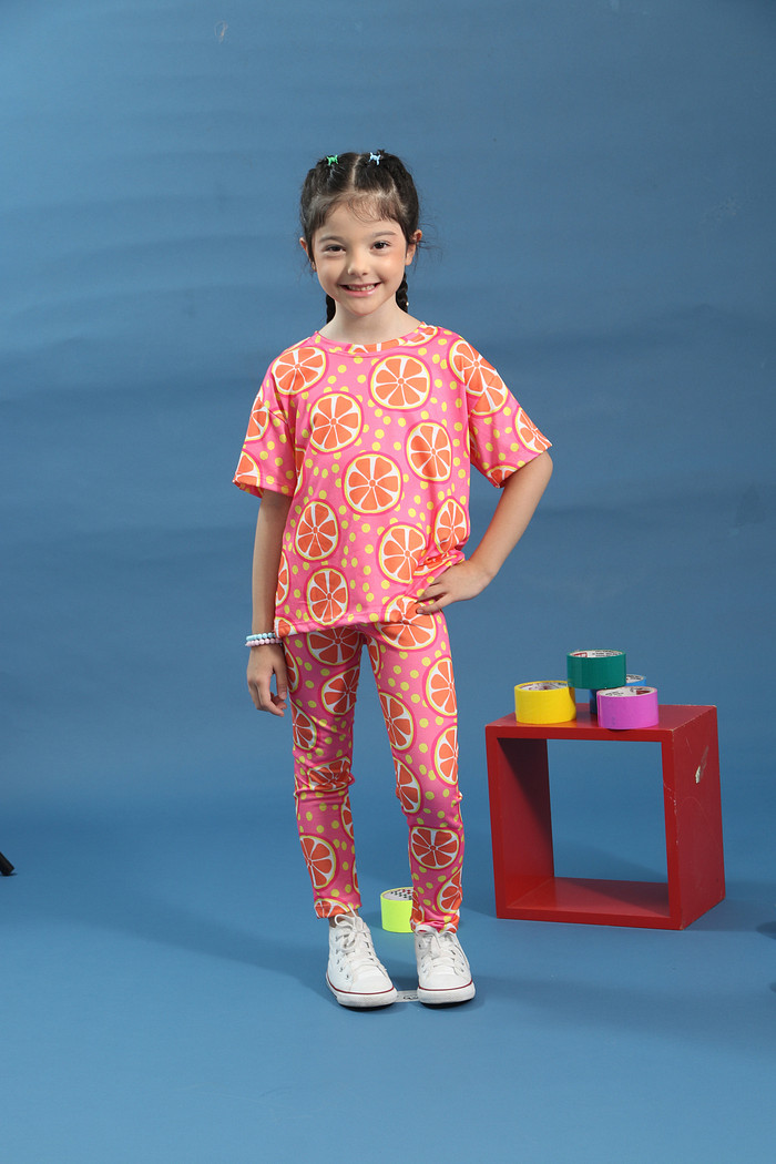 CONJUNTO MENINA CAMISETA E LEGGING LARANJA