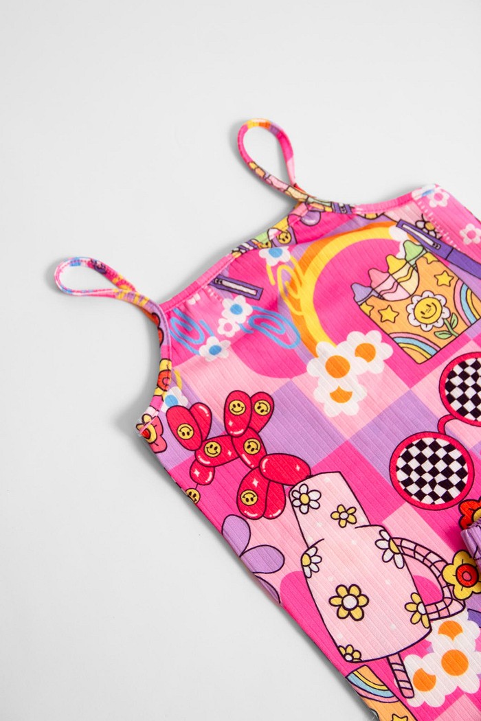 CONJUNTO MENINA BLUSA ALÇA E SHORTS DIVERSÃO