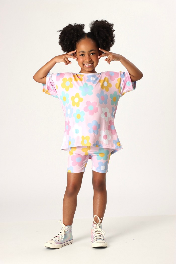 CONJUNTO MENINA CAMISETA E BIKER CANDY FLOWER