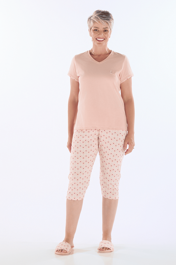 PIJAMA MEIA MANGA EM MEIA MALHA COM CAPRI EM MALHA ROTATIVA FEMININO