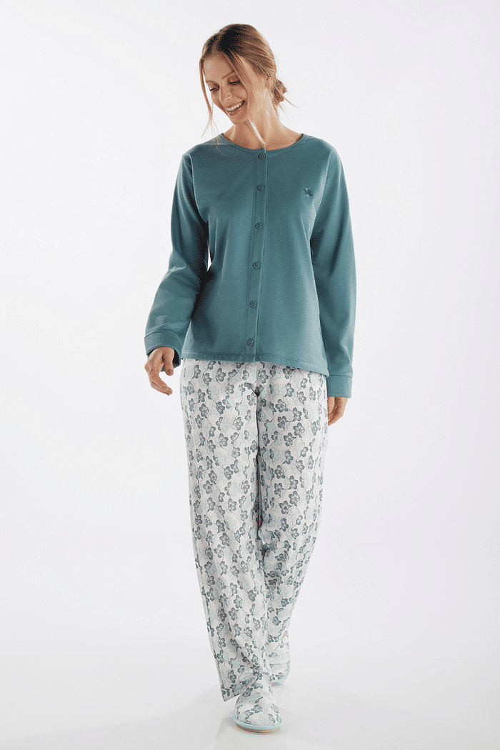 PIJAMA MANGA LONGA ABERTURA FRONTAL EM MOLETINHO COM CALCA EM MOLETINHO ROTATIVO FEMININO 