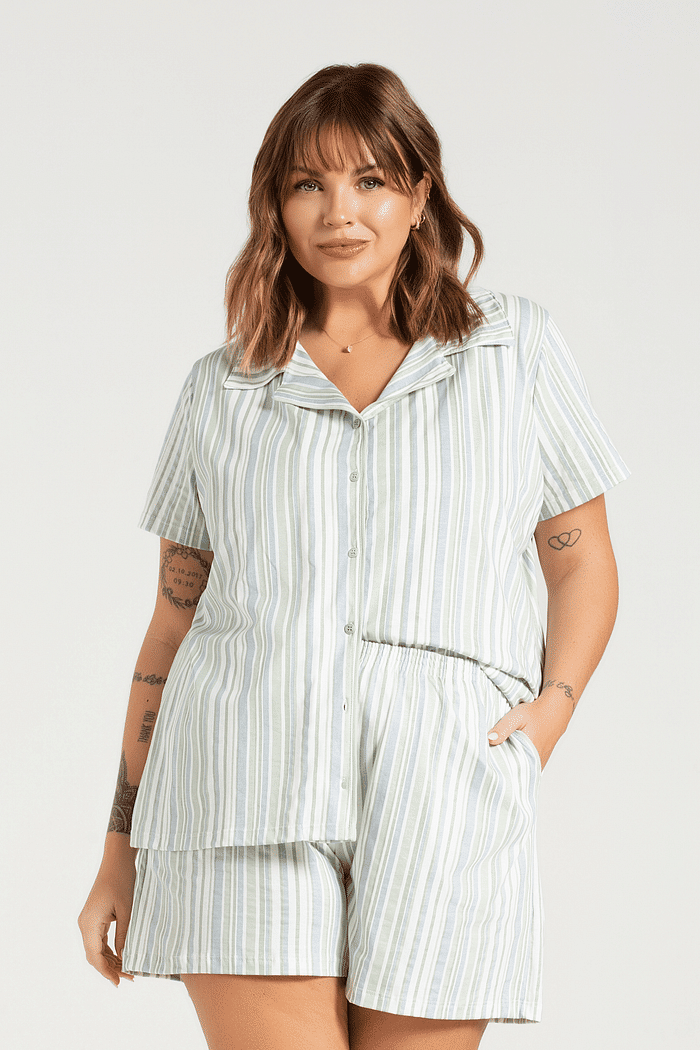 PIJAMA MEIA MANGA ABERTURA FRONTAL COM SHORTS EM MALHA ROTATIVA FEMININO 