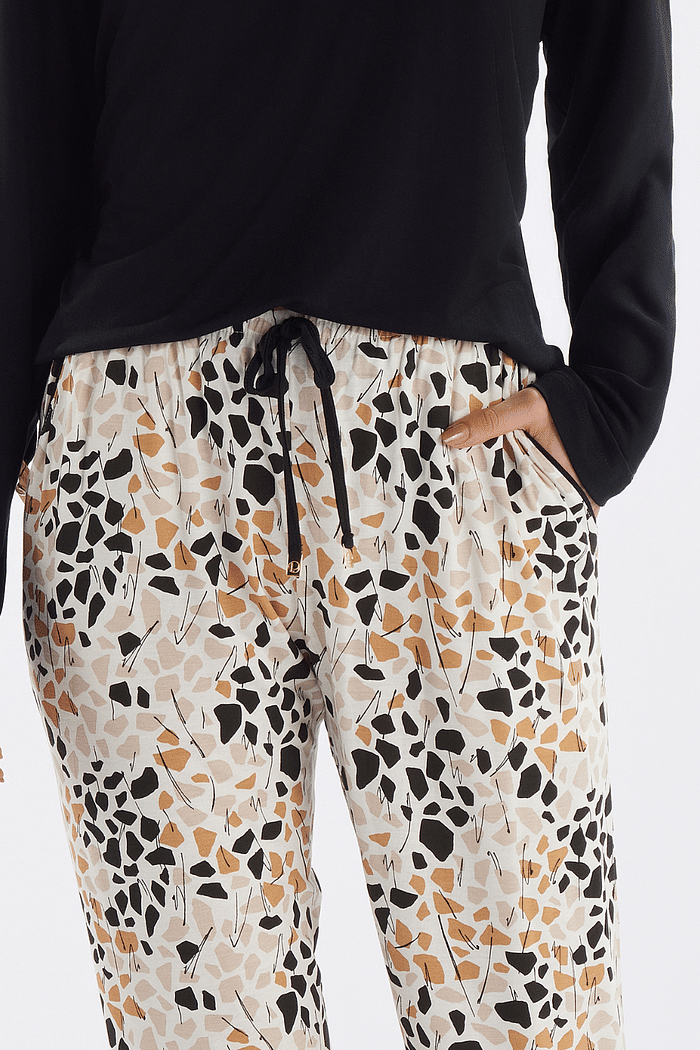 PIJAMA MANGA LONGA EM VISCOLYCRA COM CALCA EM VISCOLYCRA ROTATIVA FEMININO 