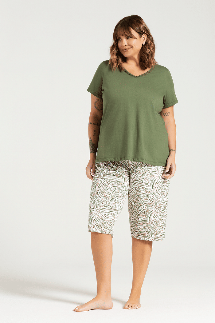 PIJAMA MEIA MANGA COM CAPRI EM MEIA MLAHA PLUS SIZE FEMININO