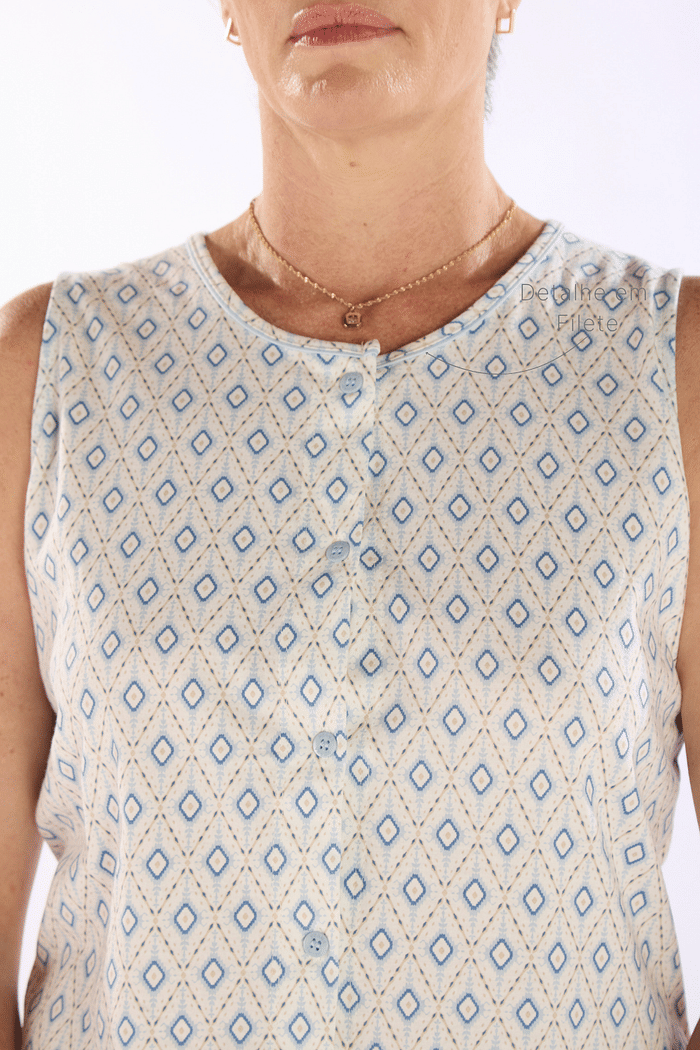 PIJAMA REGATA ABERTURA FRONTAL EM MALHA ROTATIVA COM CAPRI EM MEIA MALHA FEMININO
