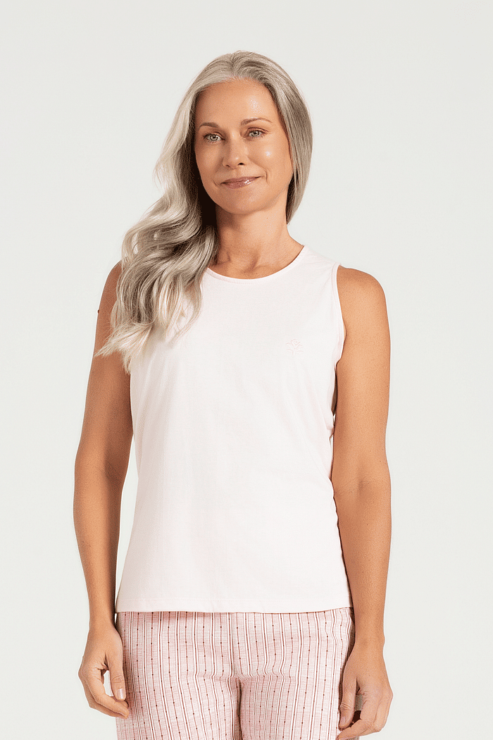 PIJAMA REGATA EM MEIA MALHA COM BERMUDA EM MALHA ROTATIVA FEMININO 