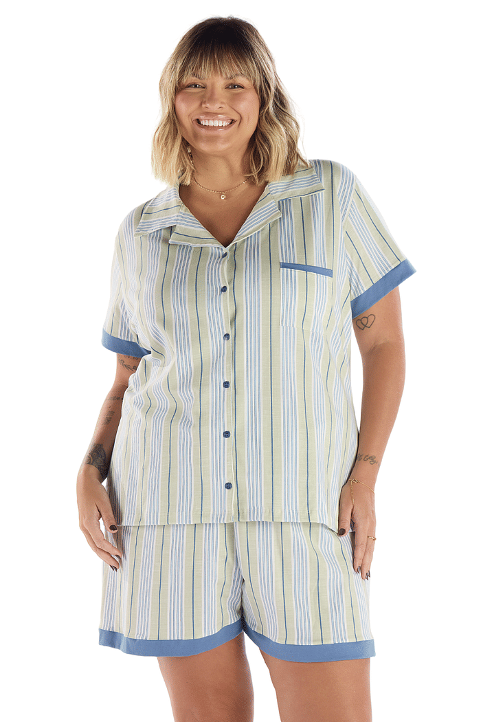 PIJAMA MEIA MANGA ABERTURA FRONTAL COM SHORTS EM MALHA ROTATIVA FEMININO 