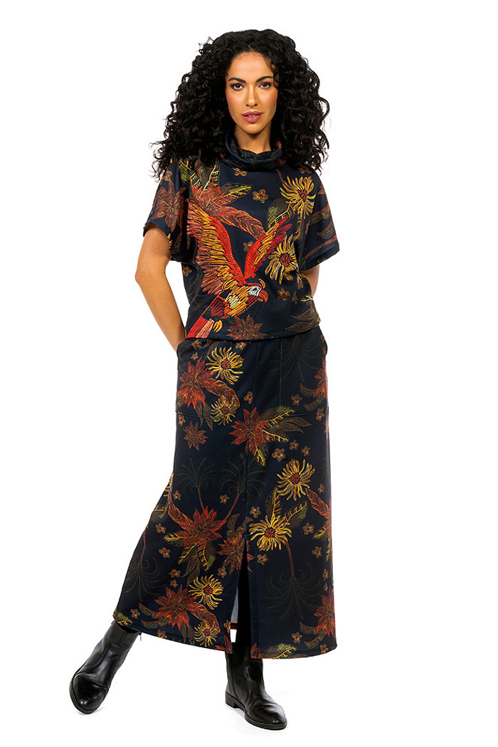 Blusa Gola Boba Refúgio Arara Flor Bordado Off