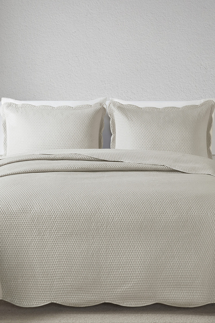 Kit 2 Porta Travesseiros Matelasse 150 Fios Microfibra 70x50cm com Aba Americana Dots - Fendi