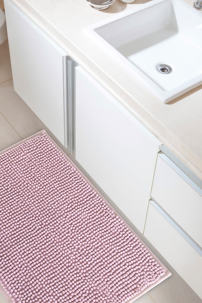 Tapete Banheiro Bolinha em Microfibra Antiderrapante 70x50cm - Rosa