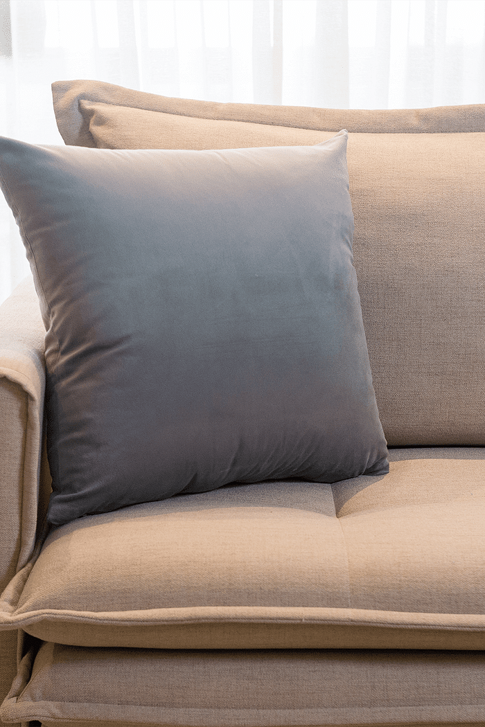 Capa de Almofada Veludo Premium Decorativa - Cinza Arcade 50cm x 50cm