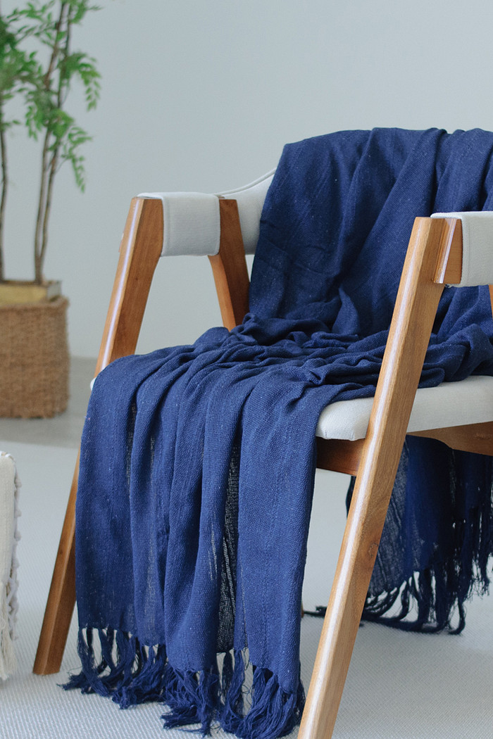 Manta De Sofá Artesanal Adele 150x200 Azul Mirtilo