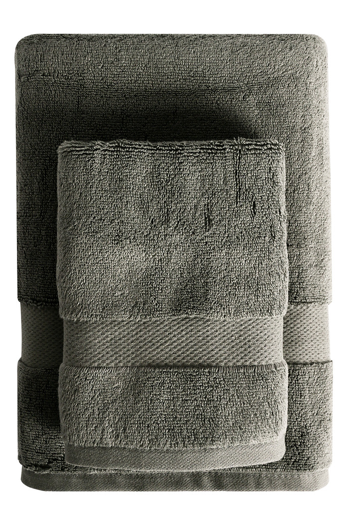 Toalha Banhao 500g Super Soft Zero Twist Chumbo 80Cm X 1,50M