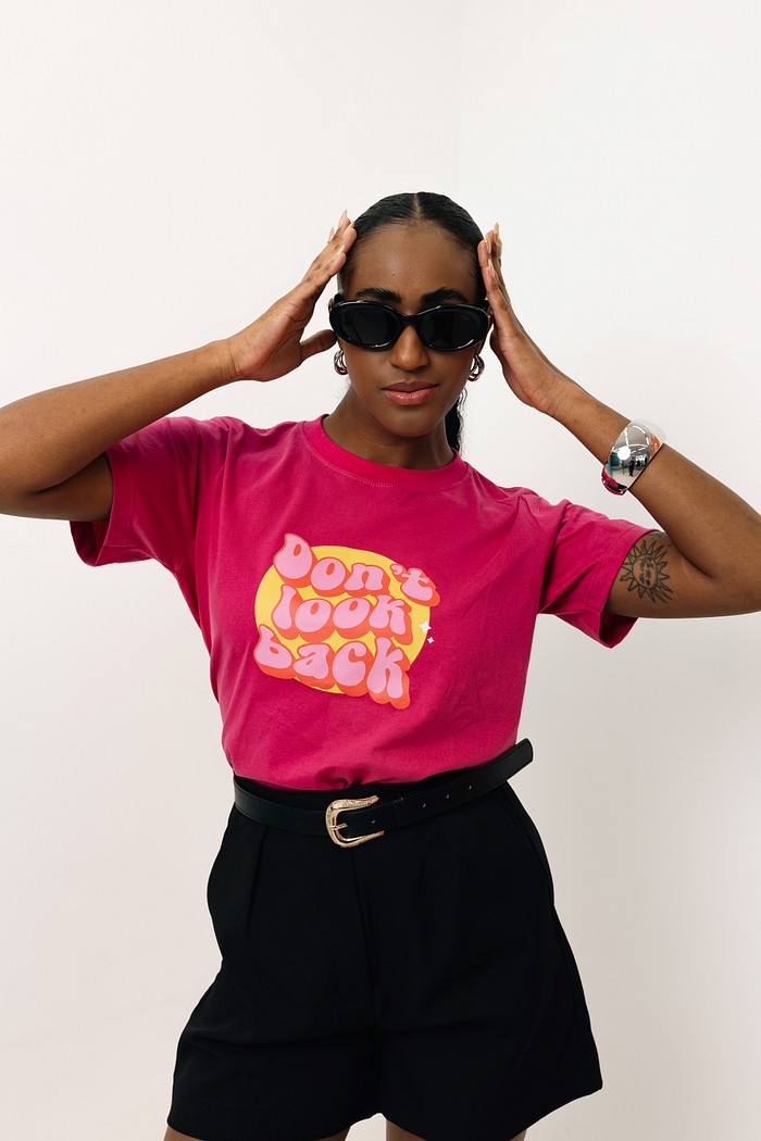 T-shirt Dont look back