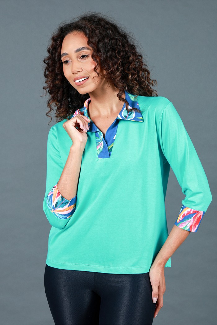 Blusa Feminina Manga 3/4 Gola e Punho Estampados Verde