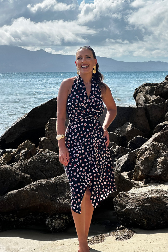 Saída 1001 Formas Curta animal print preta