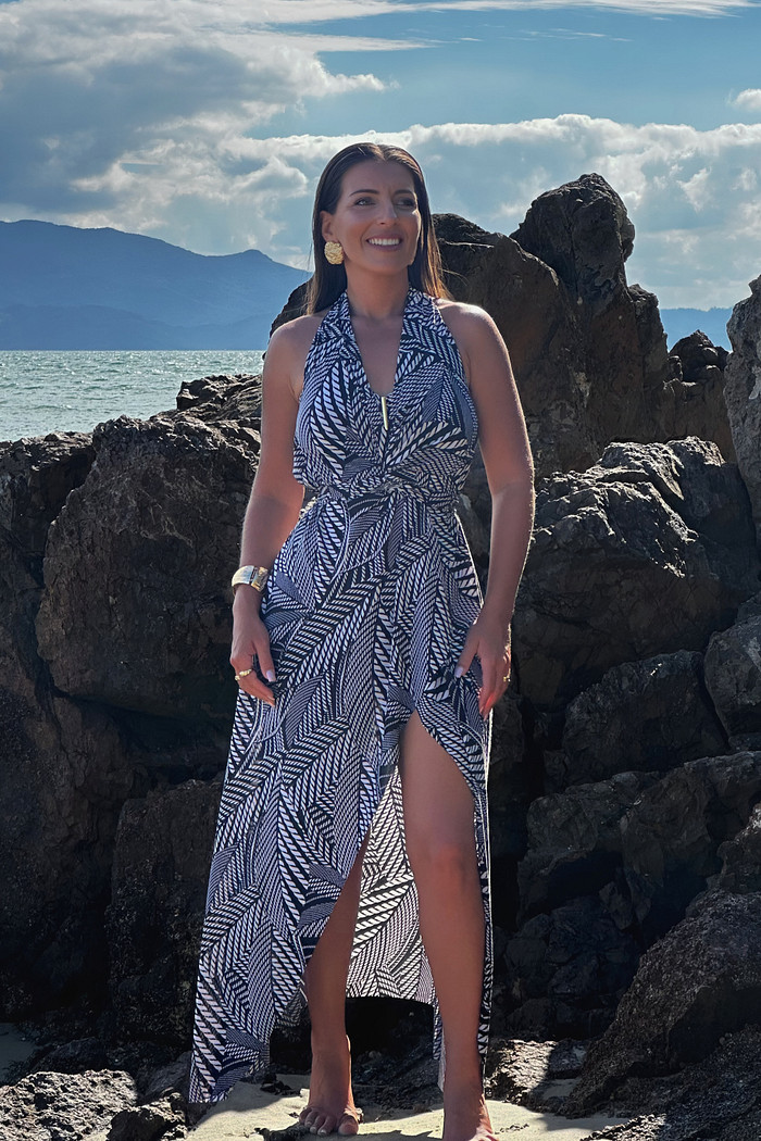 Saída 1001 formas longa cordas preta