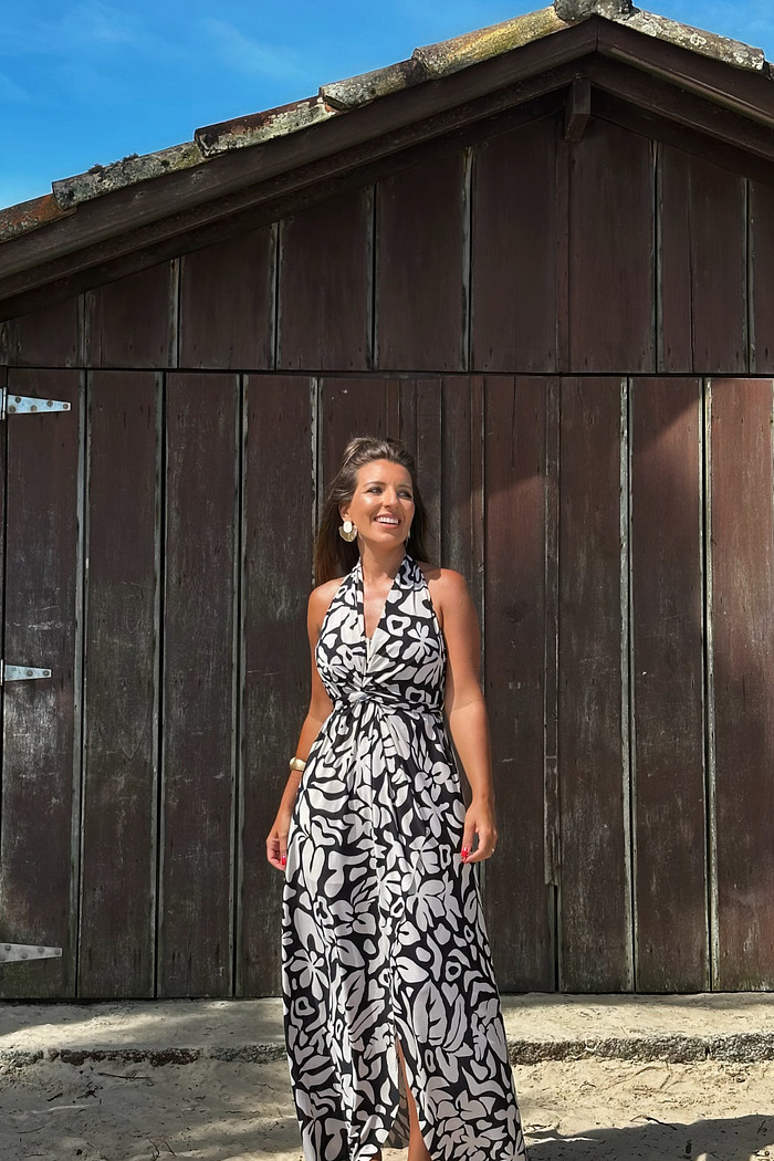 Saída 1001 formas floral preto e off