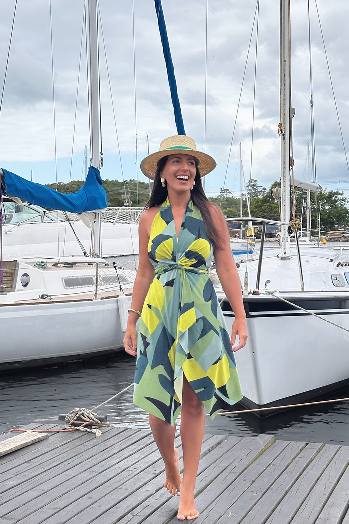 Saída 1001 formas curta tropicália verde