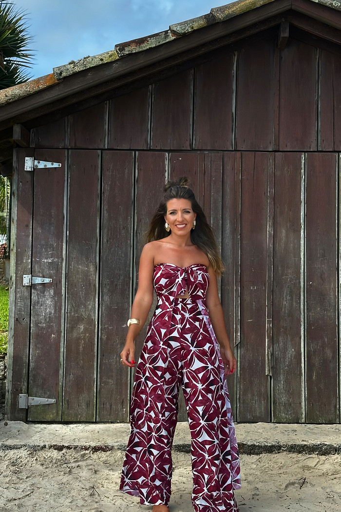 Conjunto calça macacão  floral bordô