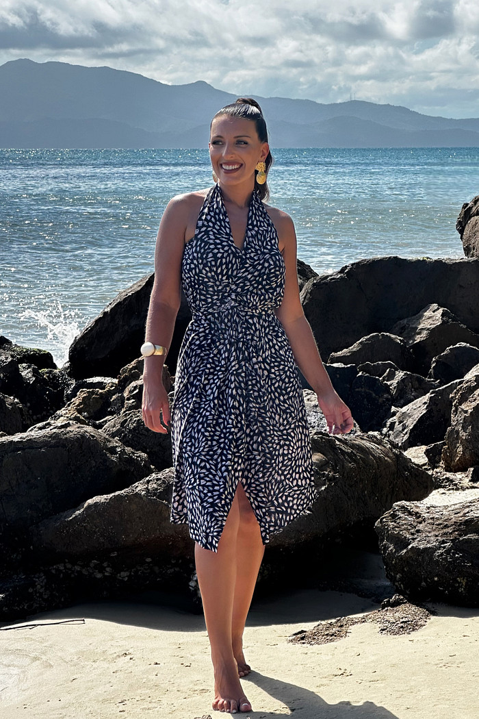 Saída 1001 formas curta Chuvisco preto