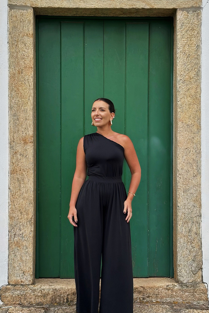 Conjunto  calça e blusa basic preto