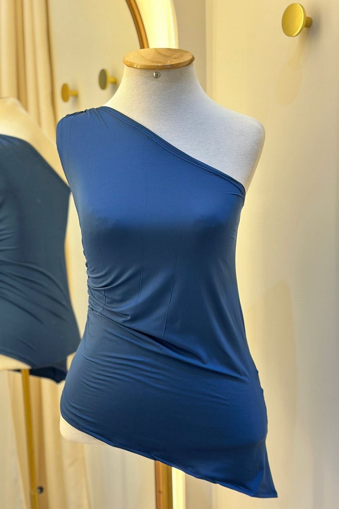 Blusa Ombro Único Azul Marinho