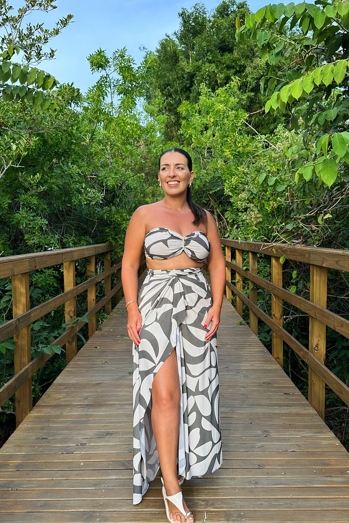 Conjunto saída 1001 formas longo & top sombra natural