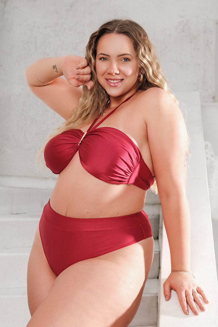 Biquíni tomara que caia cereja