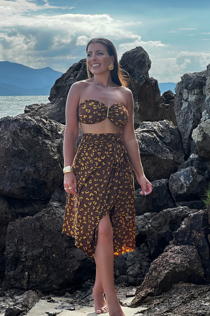 conjunto saída 1001 formas curta onça marrom