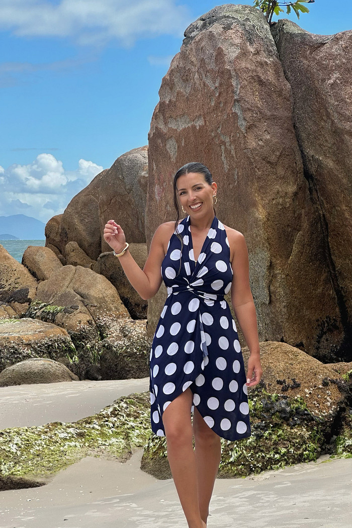 Saída 1001 Formas Curta Poá Azul Marinho