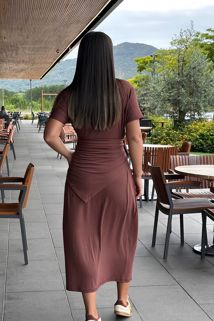 Vestido Basiquinho  marrom