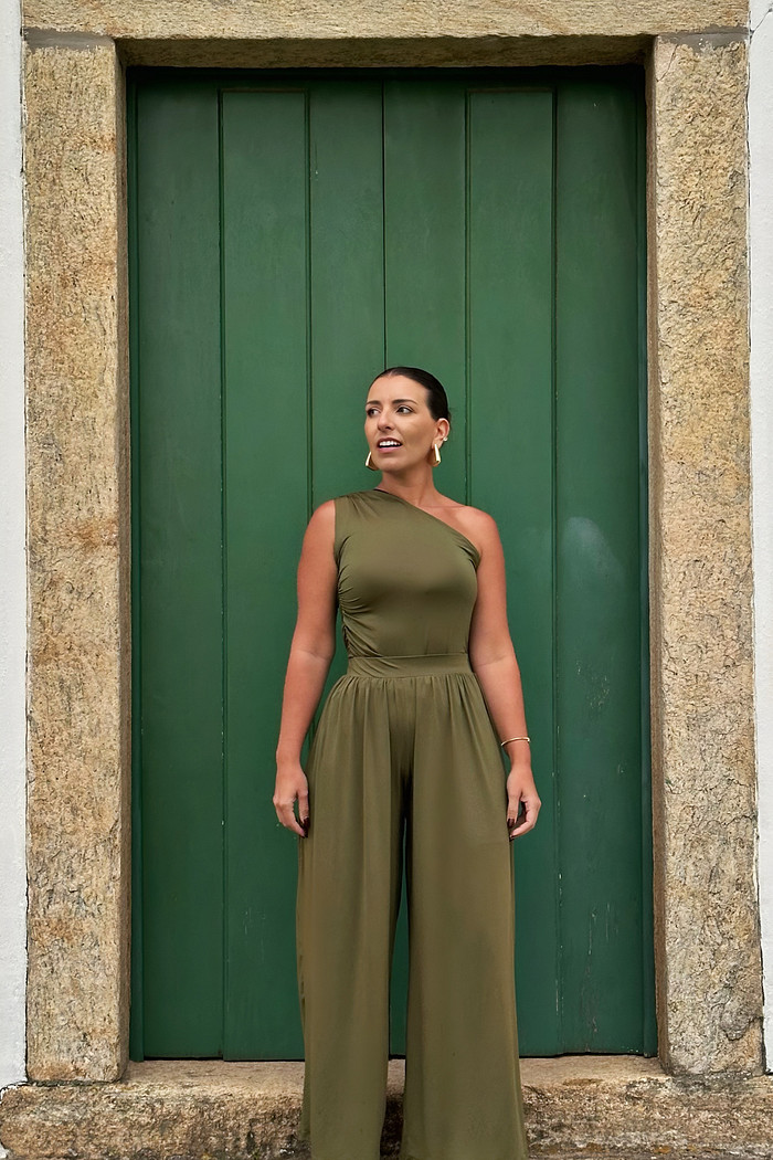 Conjunto  calça e blusa basic verde militar