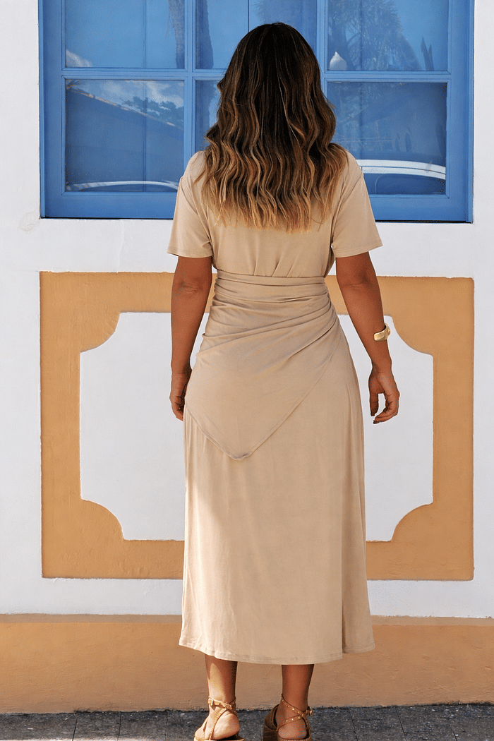 Vestido Basiquinho nude