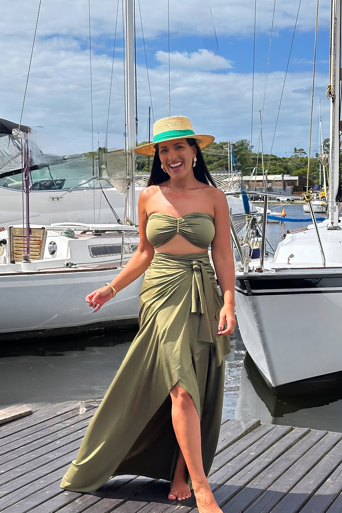 Conjunto saída 1001 formas longa &  top verde militar