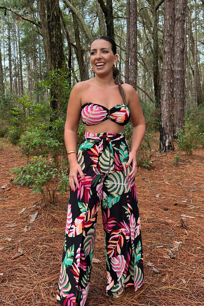 Conjunto calça macacão e top florada preto