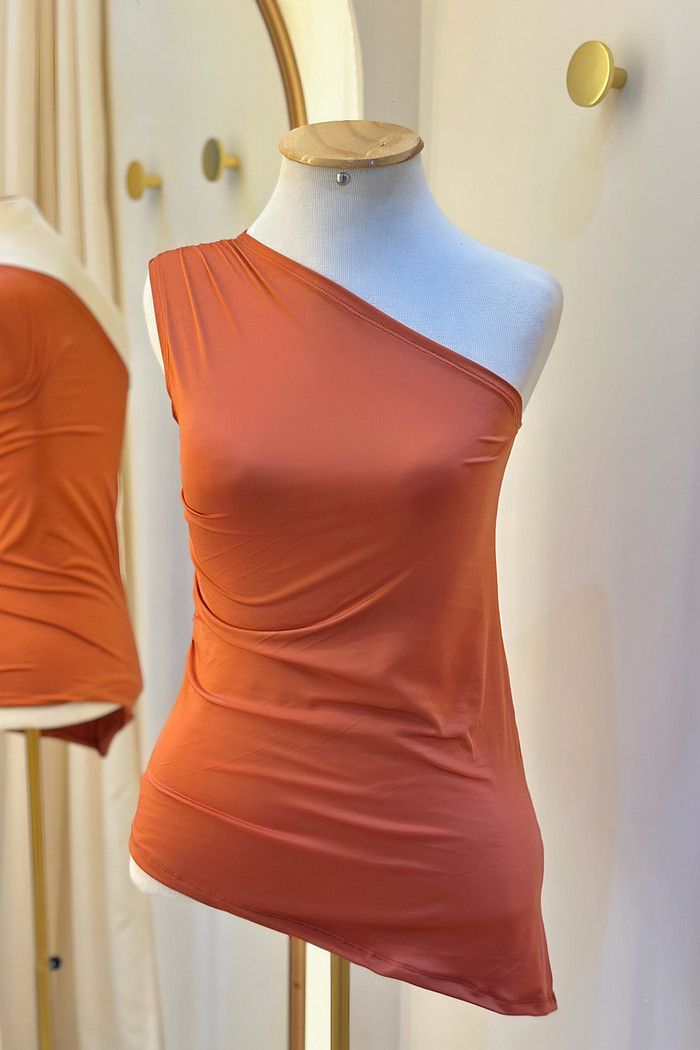 Blusa Ombro Único Ferrugem