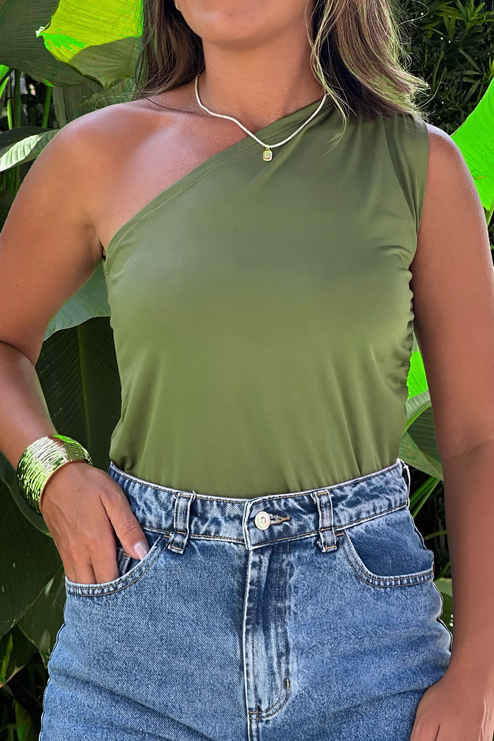 Blusa Ombro Único verde oliva