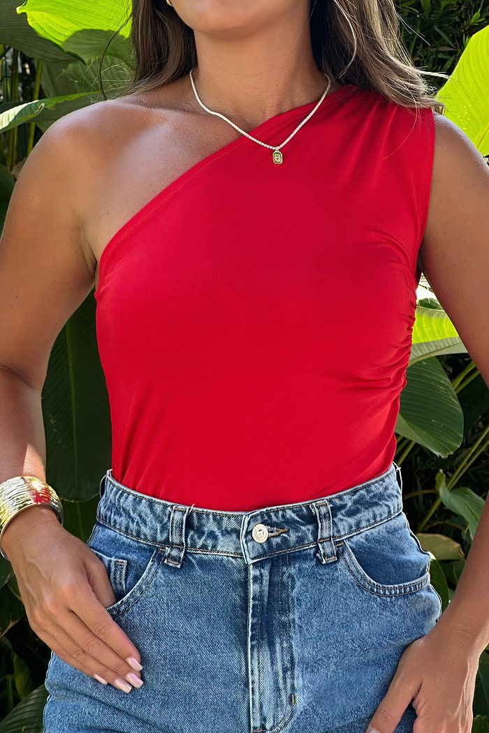 Blusa Ombro Único vermelho
