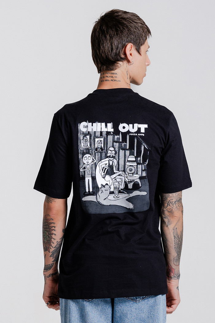 CAMISETA OVERSIZED CHILL OUT PRETA