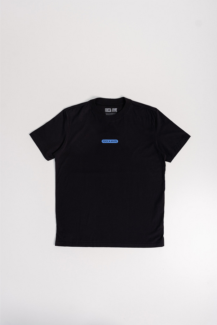 CAMISETA MINIMALISTA ALTO RELEVO PRETA