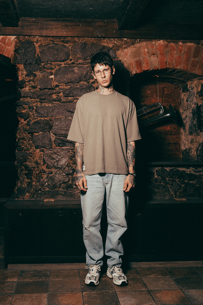 CALCA JEANS RETA LIGHT DIRTY RIPPED